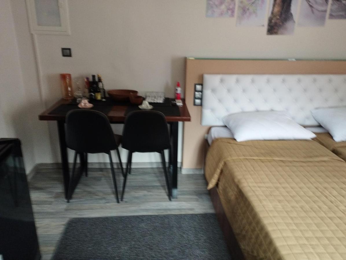 Εκαli Rooms Apartments Kalentzi Dış mekan fotoğraf